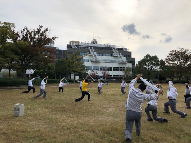 運動指導（屋外にて）